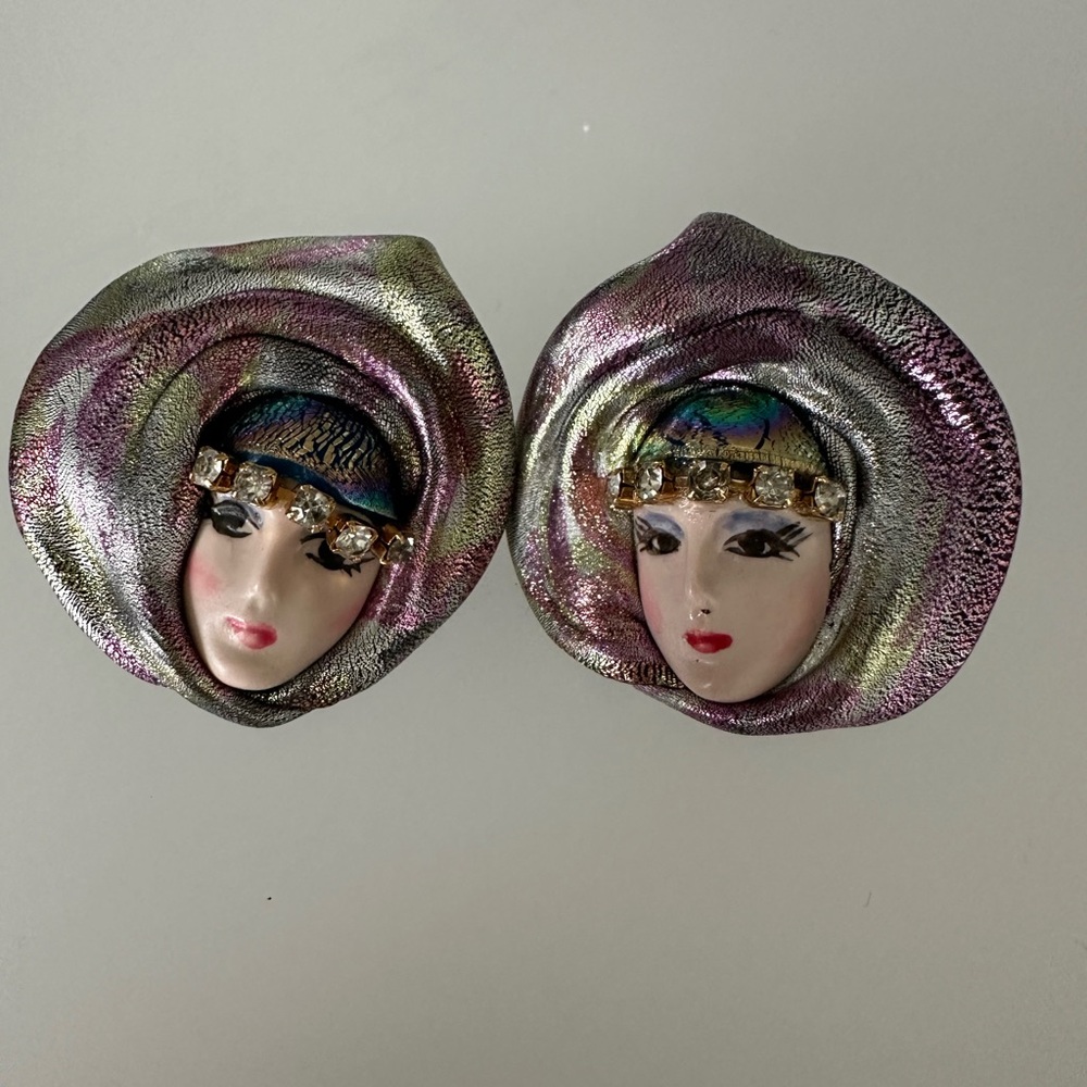 Elegant Porcelain  Face and Leather scarf